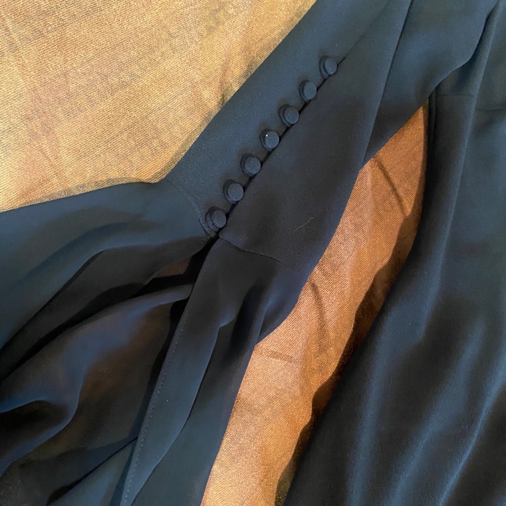 Dress - Picture 2 of 4